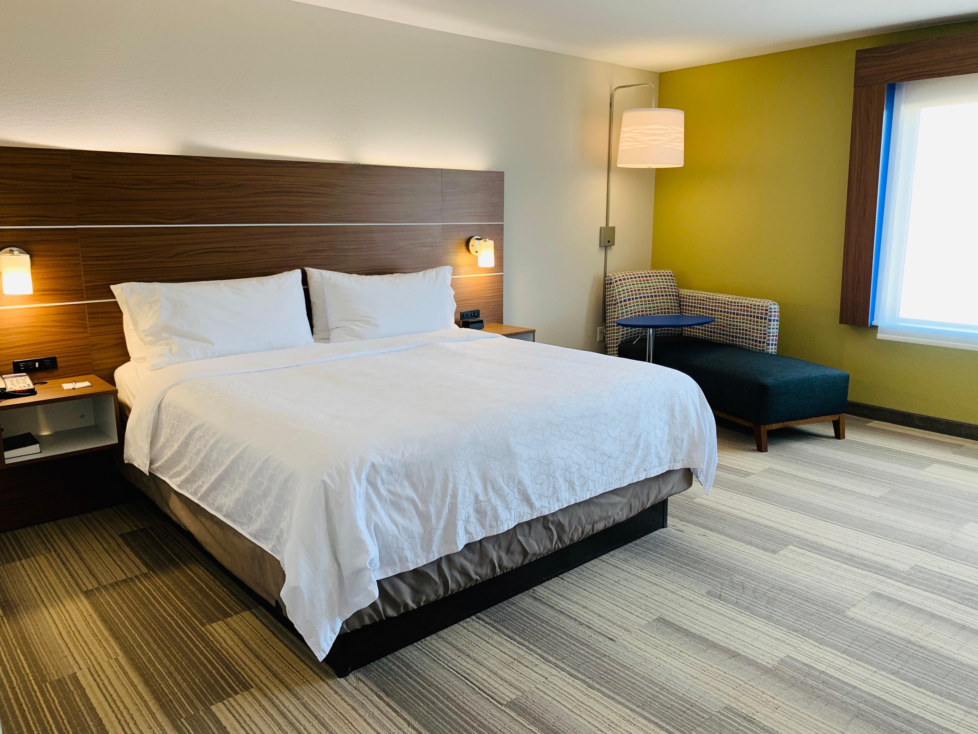 Holiday Inn Express & Suites Moore By Ihg Екстериор снимка