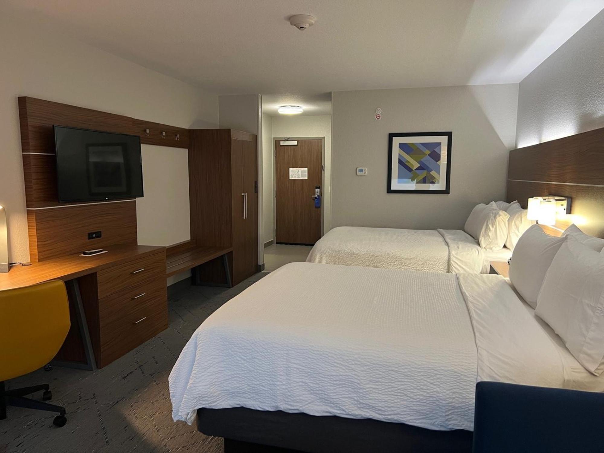 Holiday Inn Express & Suites Moore By Ihg Екстериор снимка