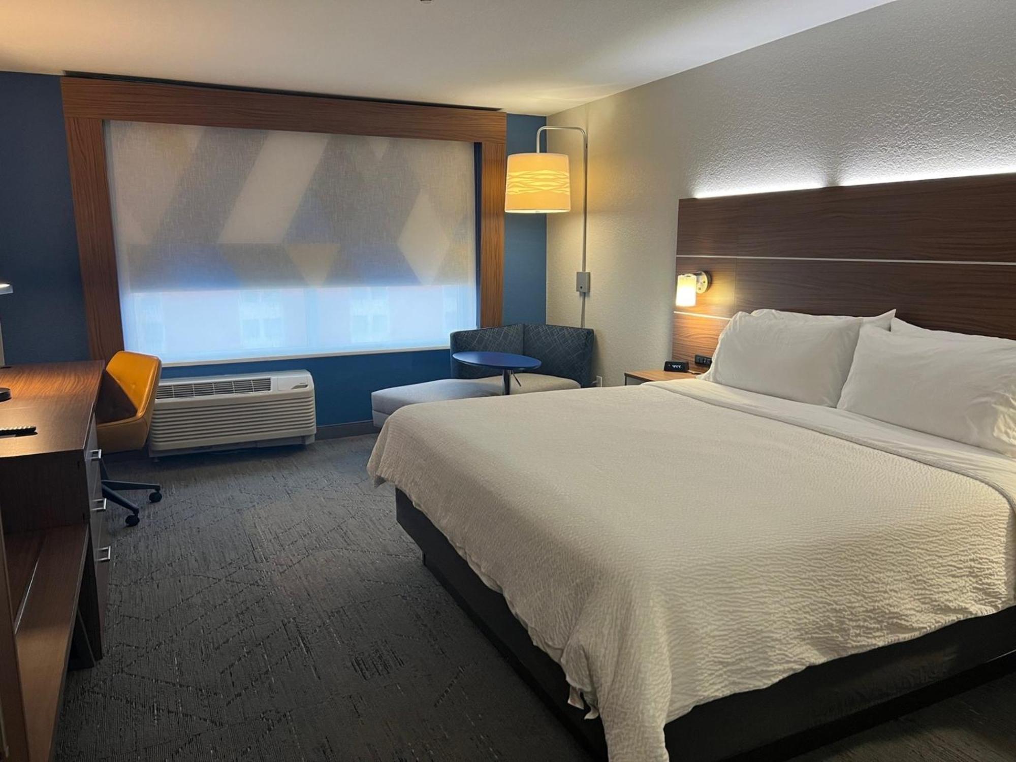 Holiday Inn Express & Suites Moore By Ihg Екстериор снимка