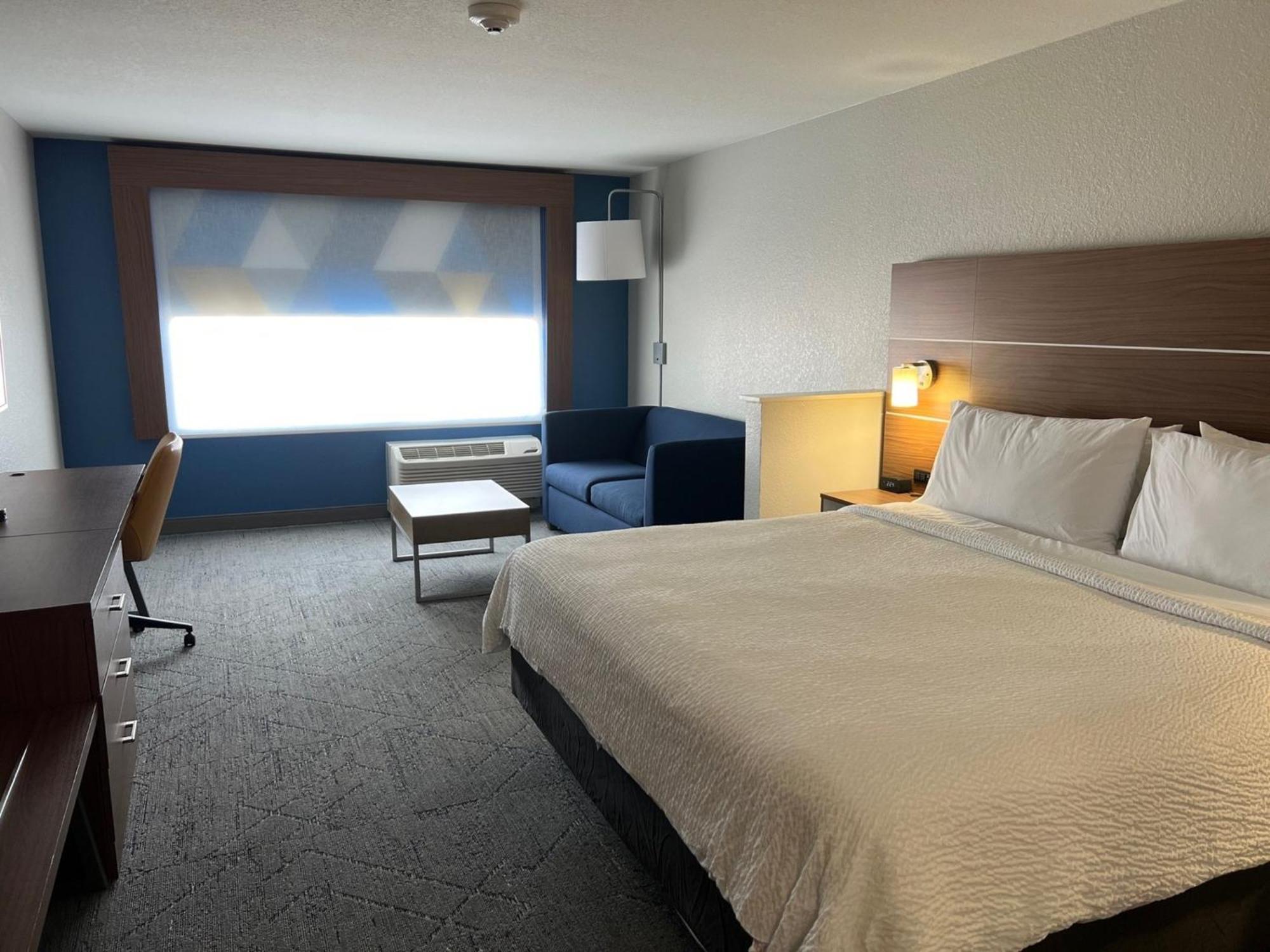 Holiday Inn Express & Suites Moore By Ihg Екстериор снимка