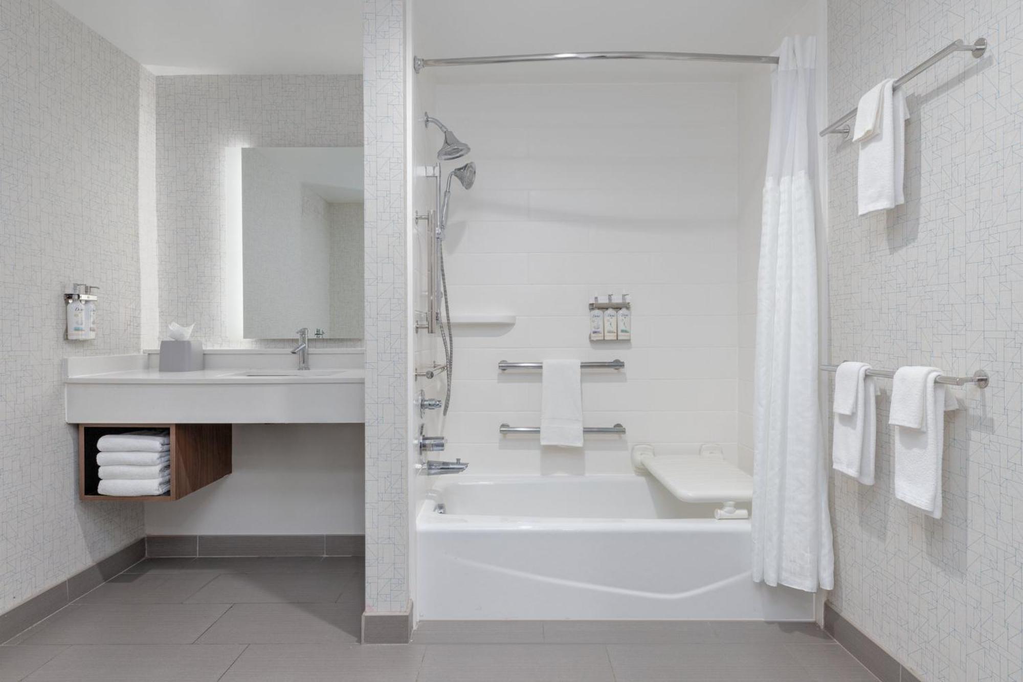 Holiday Inn Express & Suites Moore By Ihg Екстериор снимка