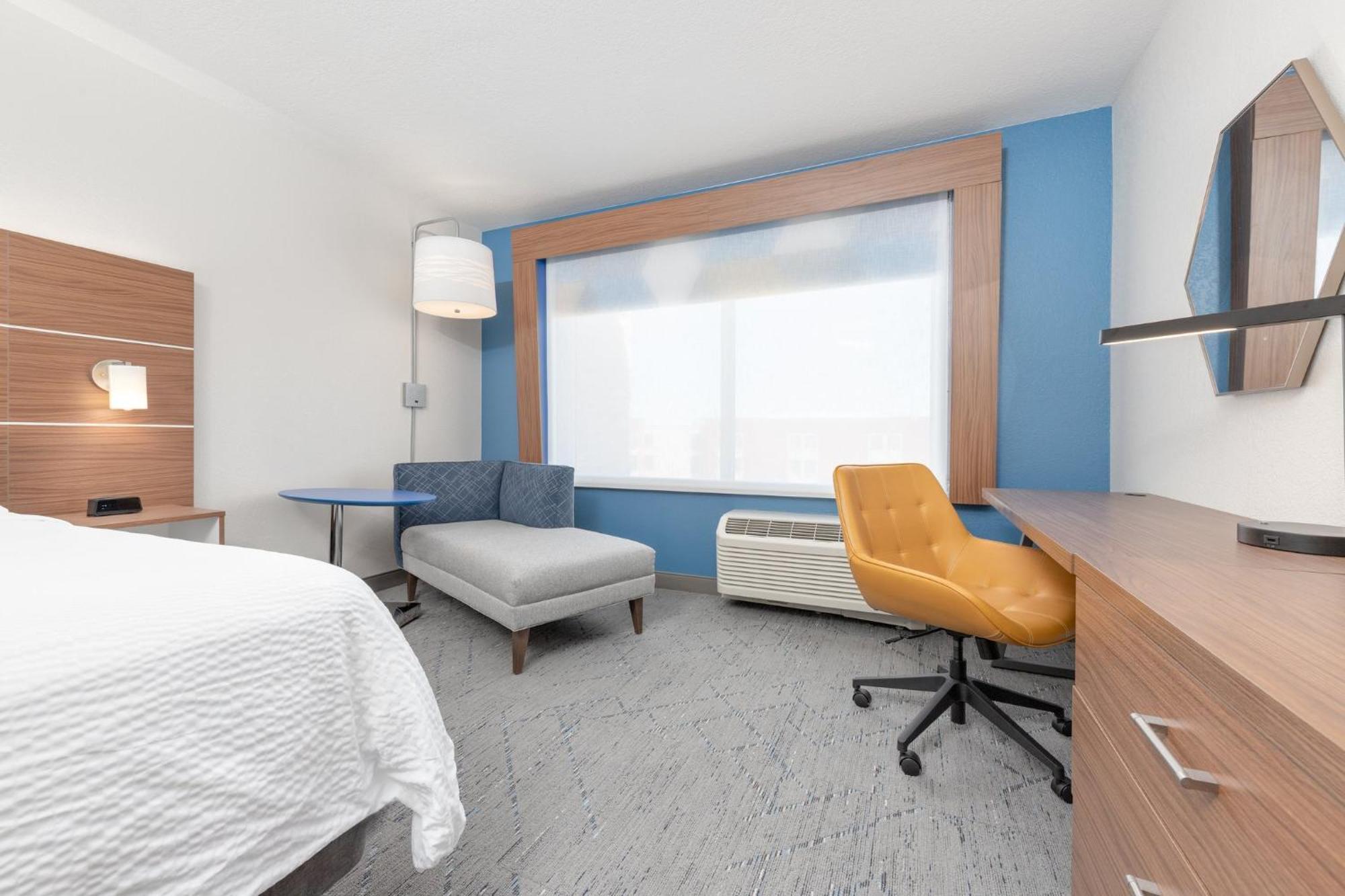 Holiday Inn Express & Suites Moore By Ihg Екстериор снимка