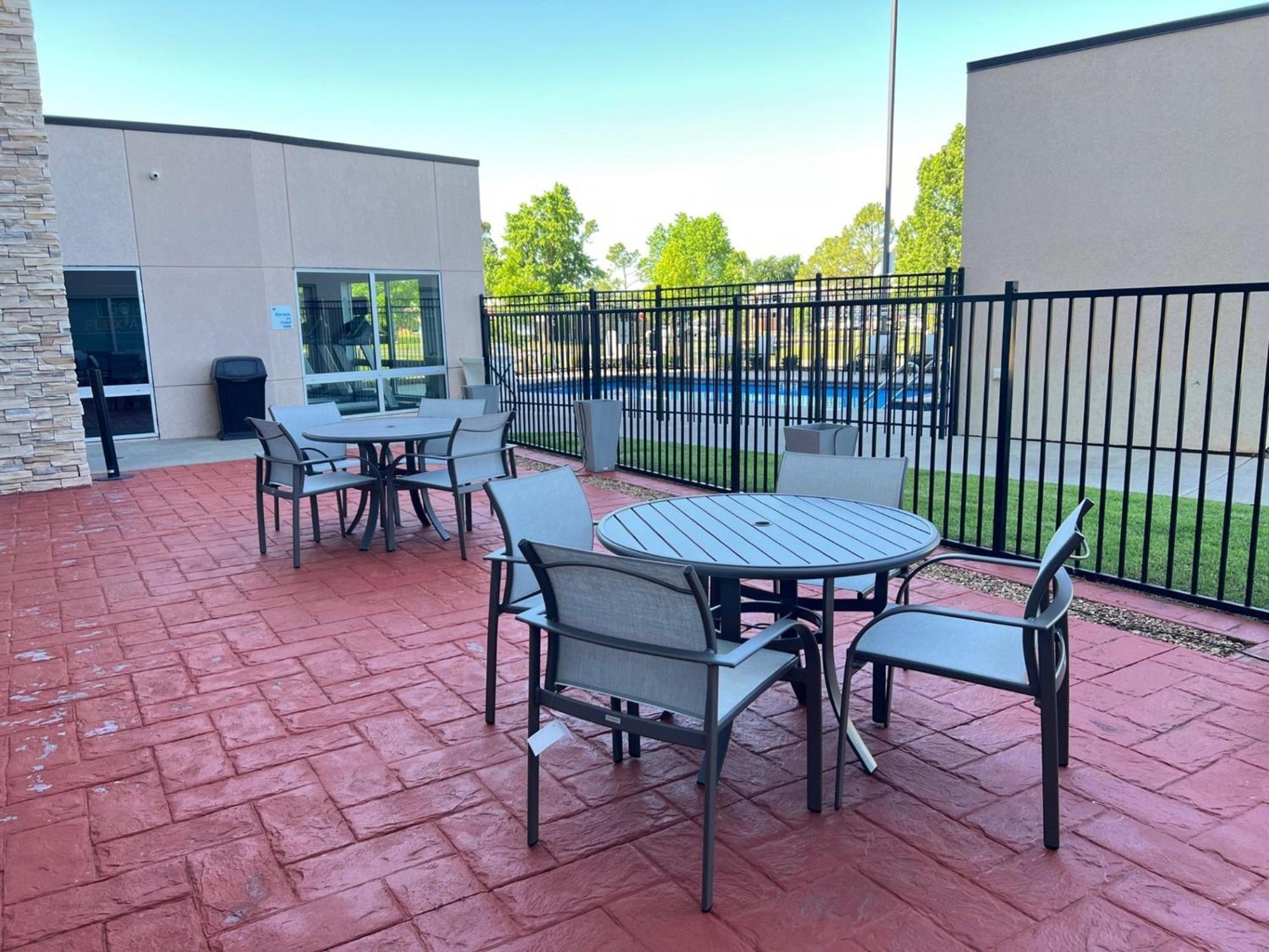 Holiday Inn Express & Suites Moore By Ihg Екстериор снимка